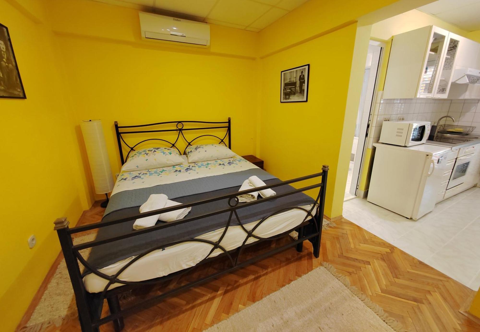 Apartments Gareta Gradac  Exterior photo