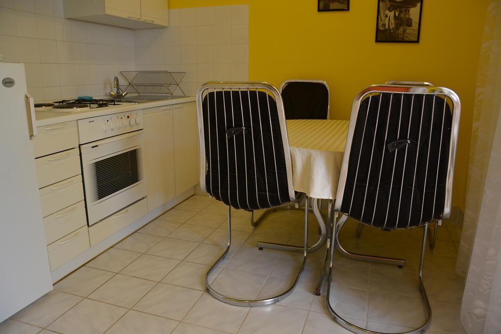Apartments Gareta Gradac  Room photo