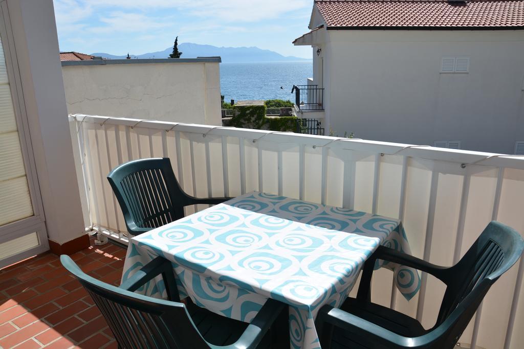 Apartments Gareta Gradac  Room photo