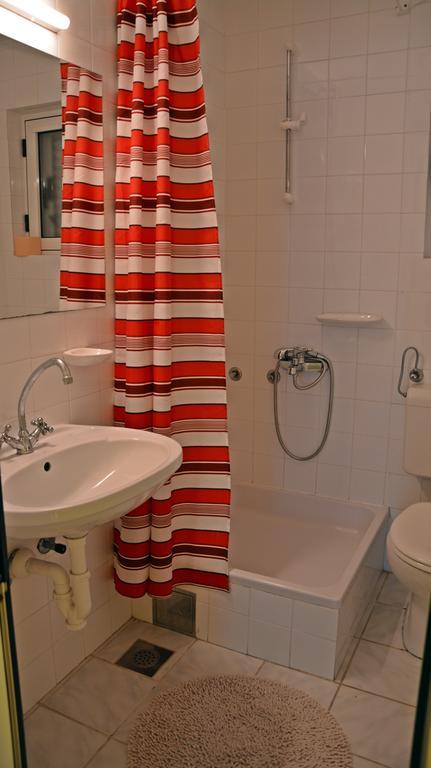 Apartments Gareta Gradac  Room photo