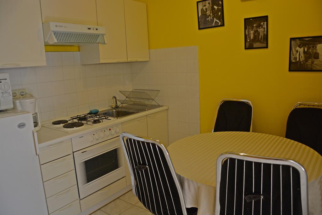 Apartments Gareta Gradac  Room photo
